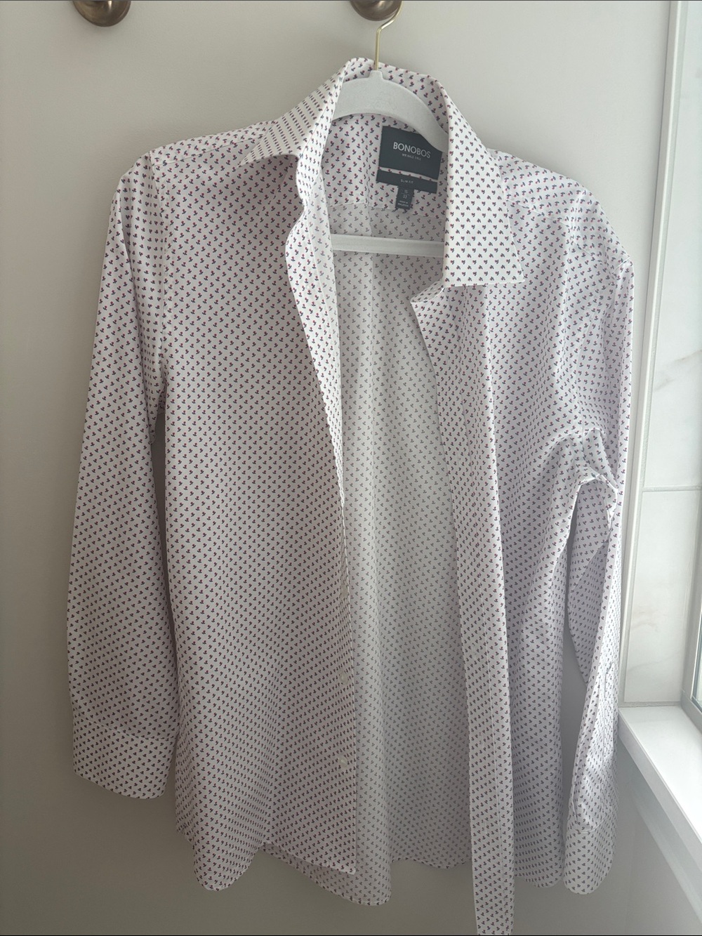 Bonobos Men’s White Button-Up Shirt with Navy Pattern